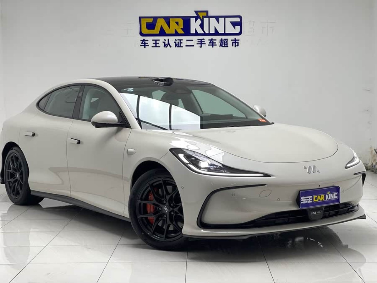 智己 智己L6  2024款 Max 標(biāo)準(zhǔn)版圖片