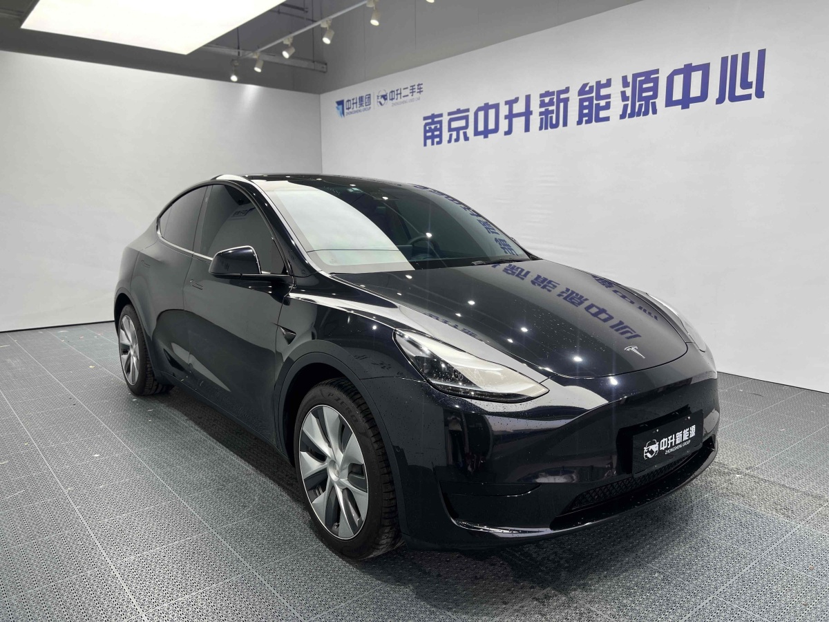 特斯拉 Model 3  2022款 后輪驅(qū)動(dòng)版圖片