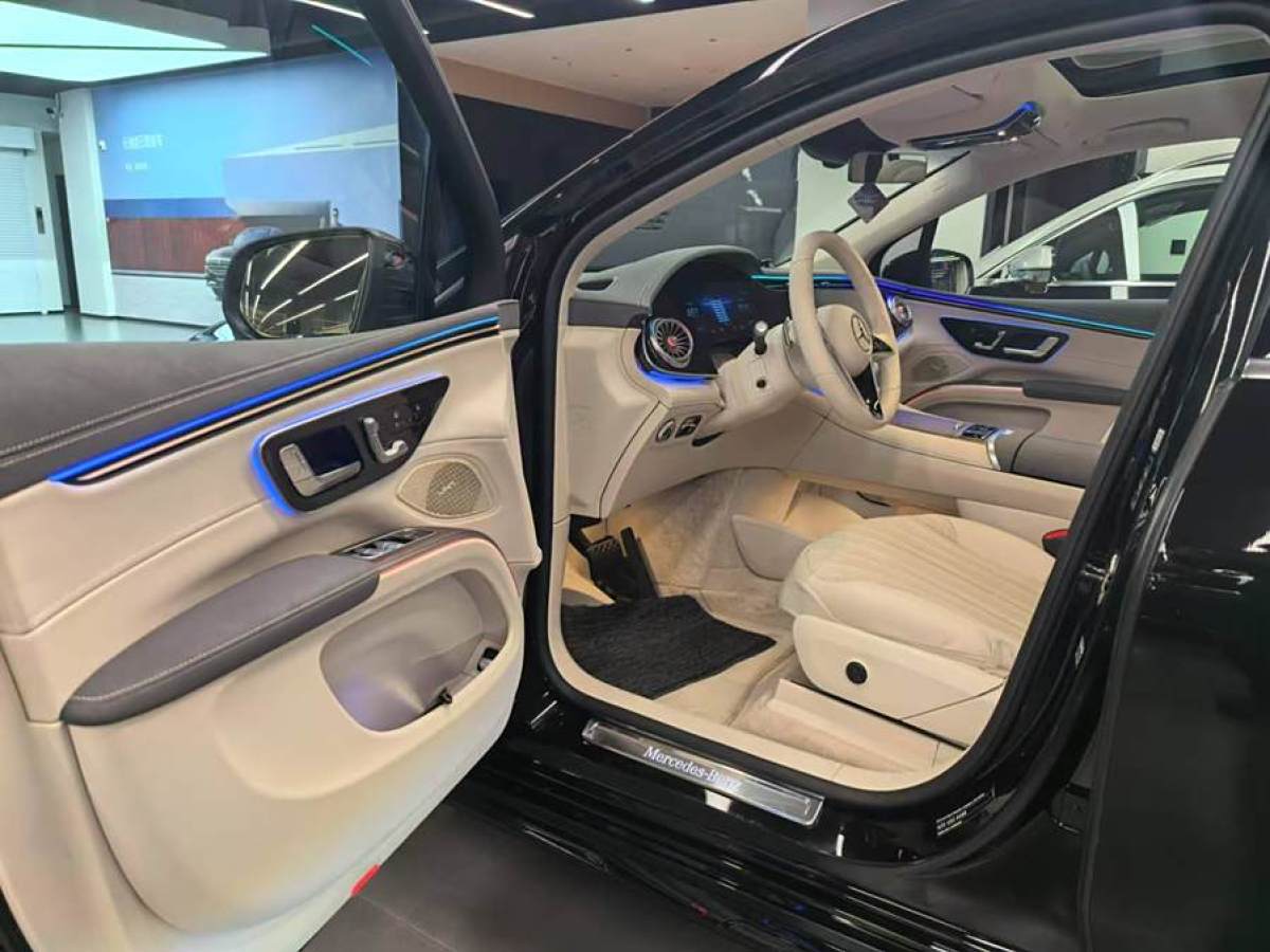 奔馳 奔馳EQS SUV  2023款 450 4MATIC 先鋒版圖片