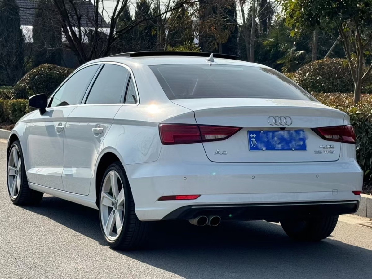 奧迪 奧迪A3  2018款 30周年年型 Sportback 35 TFSI 運(yùn)動(dòng)型圖片