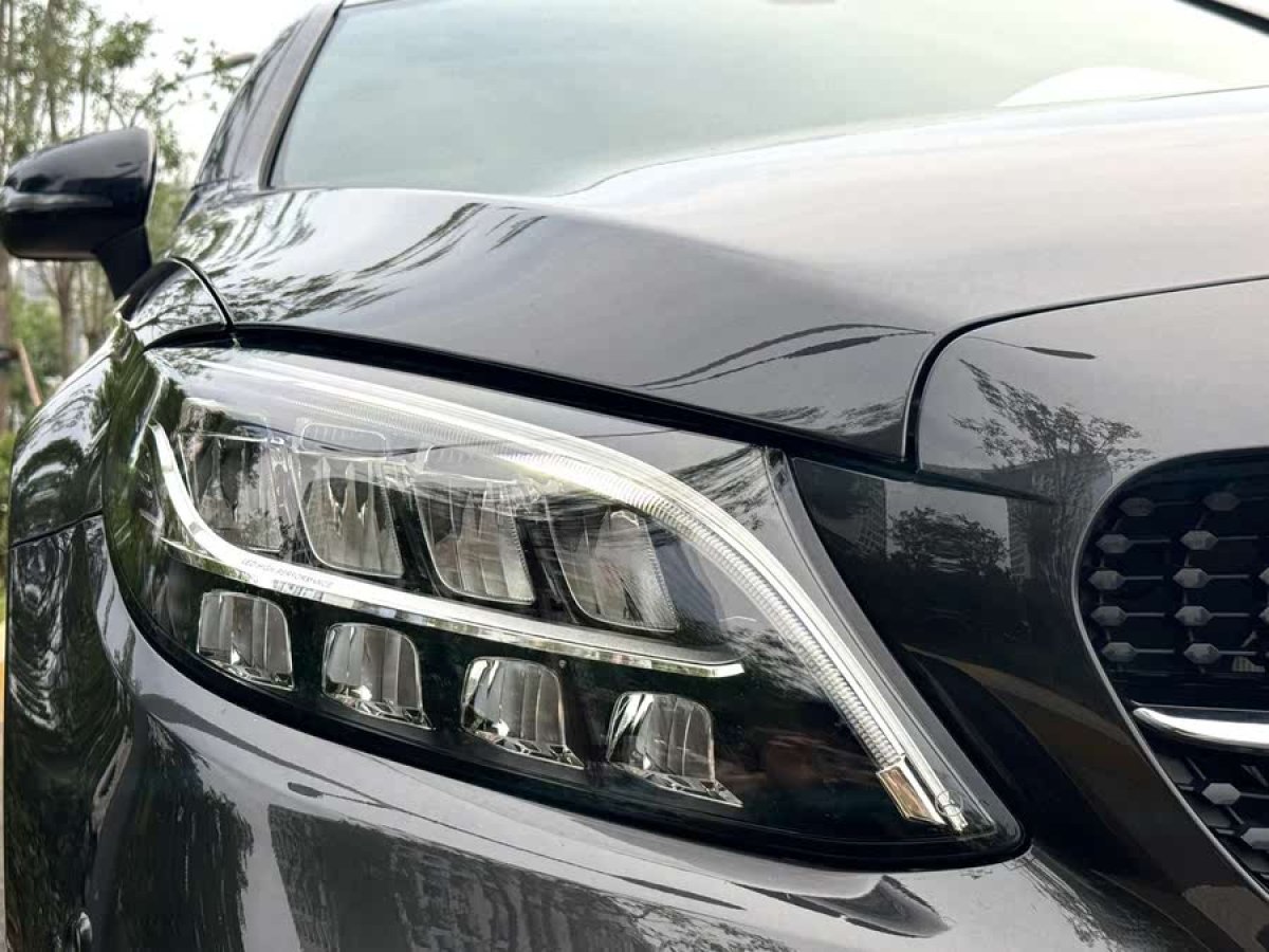 奔馳 奔馳C級(jí)  2022款 改款 C 260 轎跑車圖片