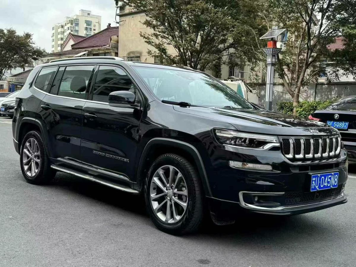 Jeep 大指揮官  2018款 2.0T 兩驅(qū)進享版圖片