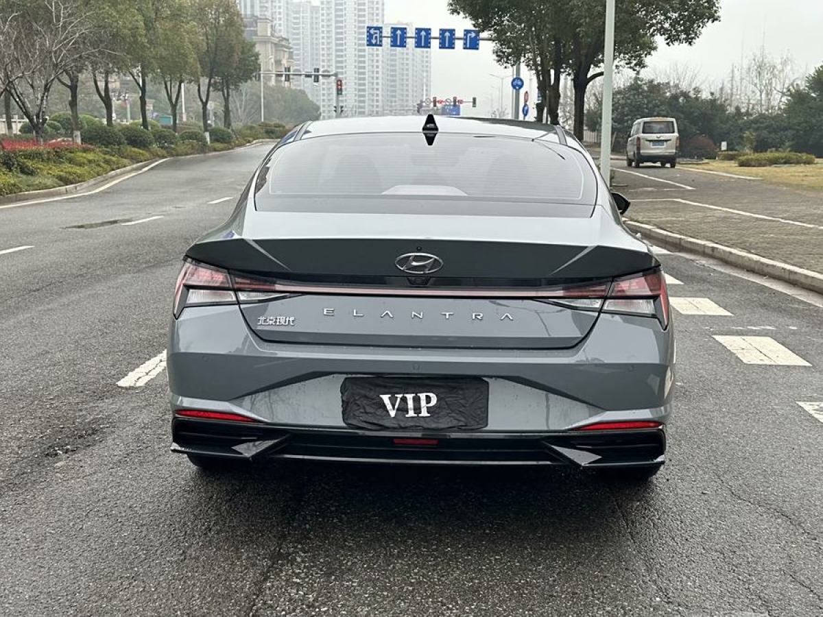 現(xiàn)代 伊蘭特  2022款 1.5L CVT LUX尊貴版圖片