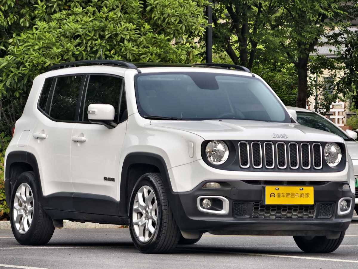 Jeep 自由俠  2018款 互聯(lián)大屏版 180T 自動高能版圖片
