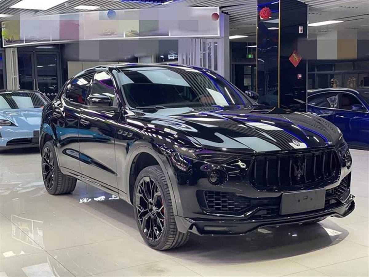瑪莎拉蒂 Levante  2018款 3.0T 經(jīng)典版圖片