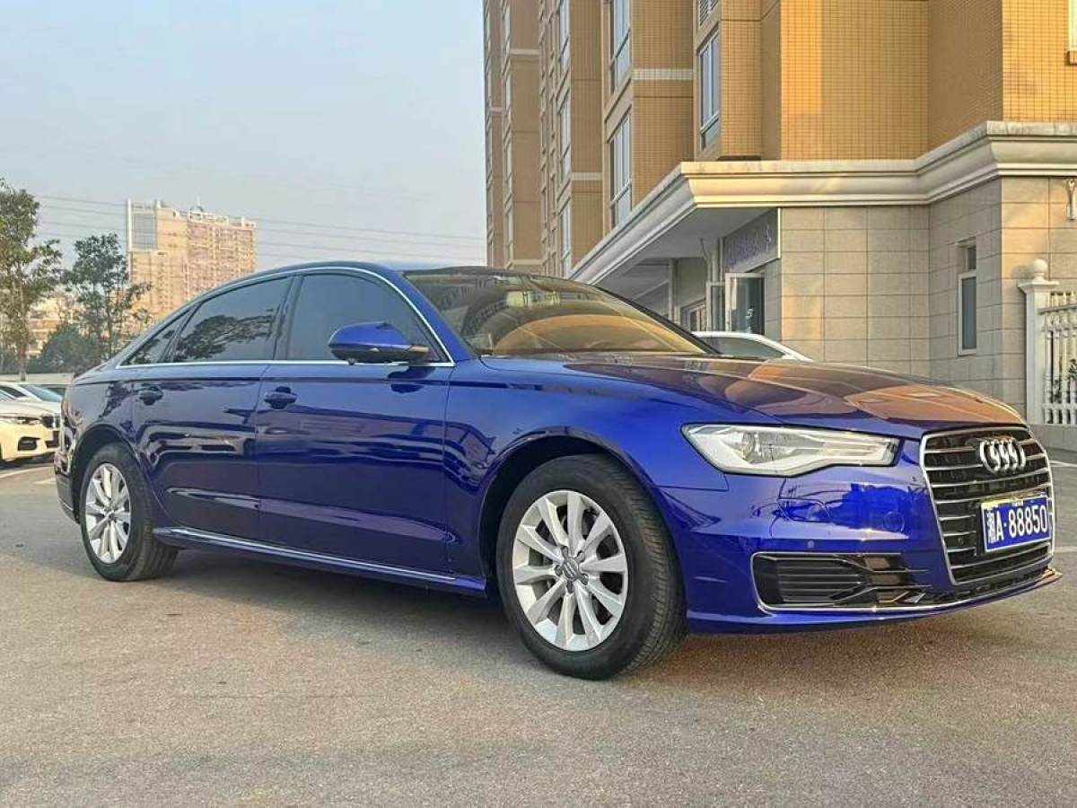 奧迪 奧迪A4L  2018款 30周年年型 30 TFSI 進(jìn)取型圖片