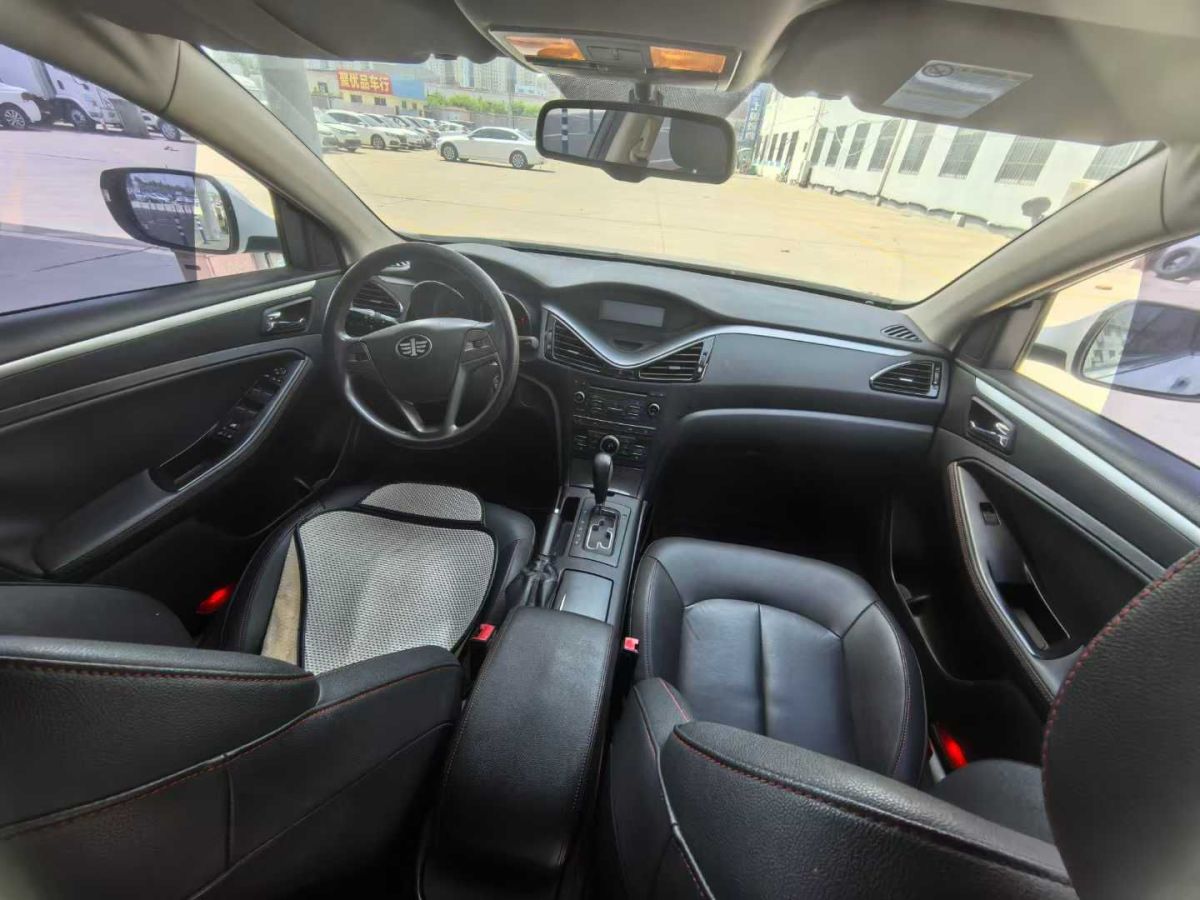 奔騰 B70  2014款 2.0L 自動(dòng)舒適型圖片