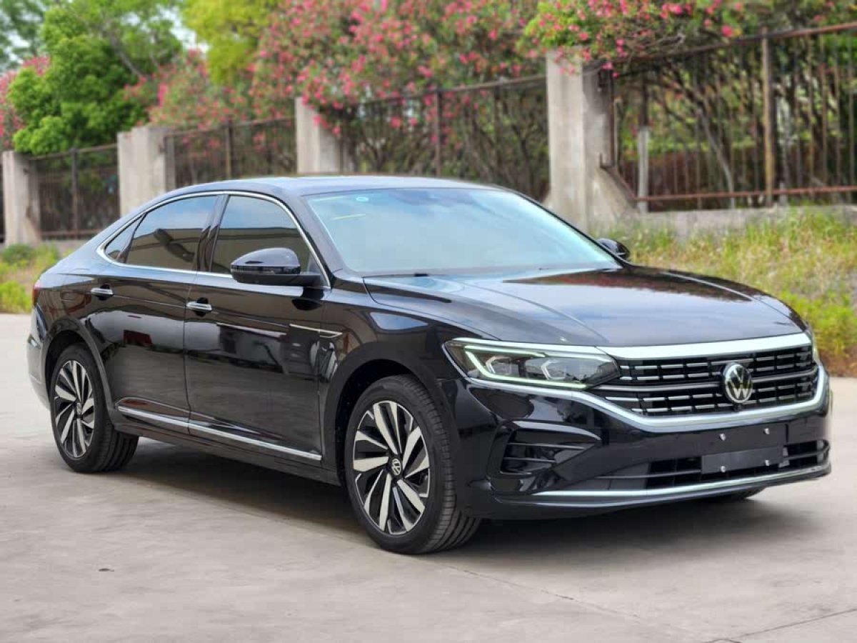 大眾 帕薩特  2025款 出眾款 380TSI 龍耀版圖片