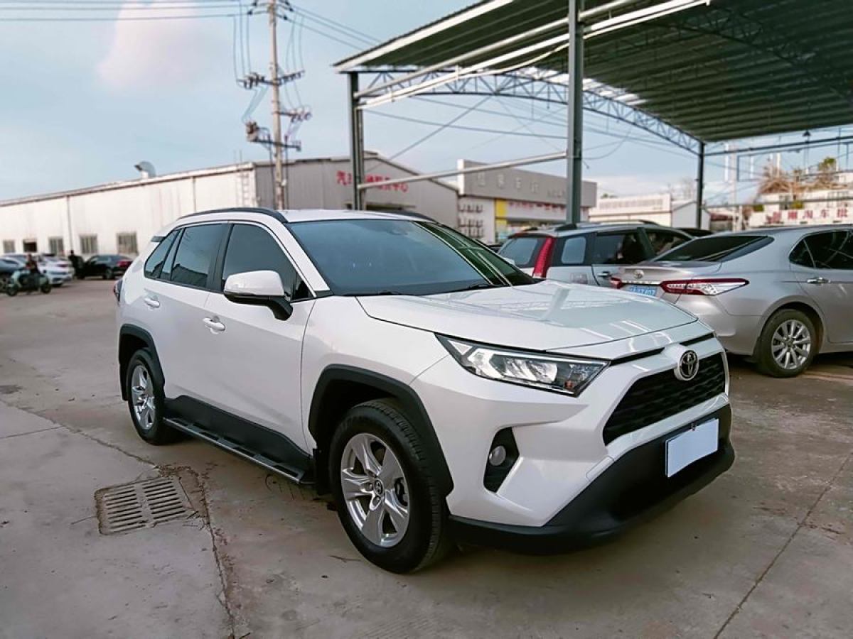 豐田 RAV4榮放  2020款 2.0L CVT兩驅(qū)風(fēng)尚版圖片