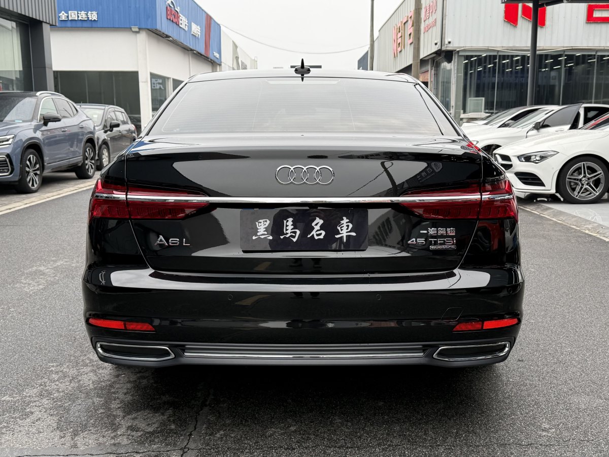 奧迪 奧迪A6L  2022款 45 TFSI 臻選致雅型圖片