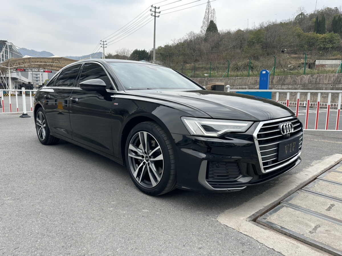 奧迪 奧迪A6L  2022款 40 TFSI 豪華動(dòng)感型圖片