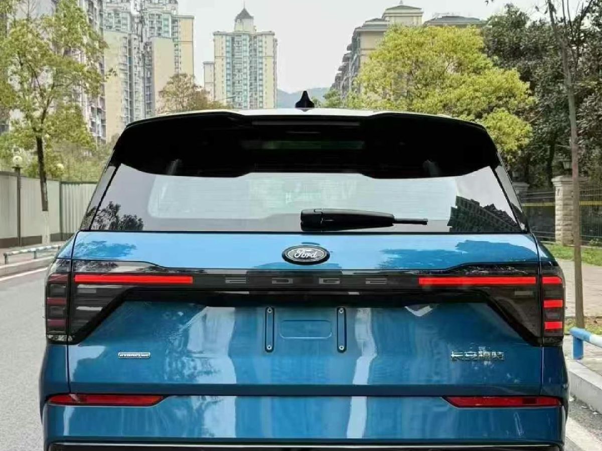福特 銳界  2023款 銳界L 2.0T EcoBoost E-混動(dòng)四驅(qū)七座 STLine圖片