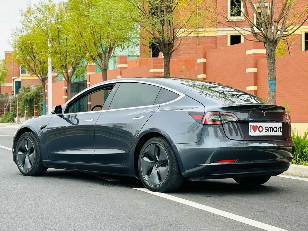 特斯拉 Model Y  2020款 改款 標準續(xù)航后驅(qū)升級版圖片