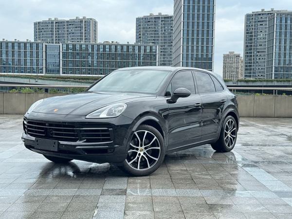 保时捷 Cayenne  2023款 Cayenne 3.0T 铂金版