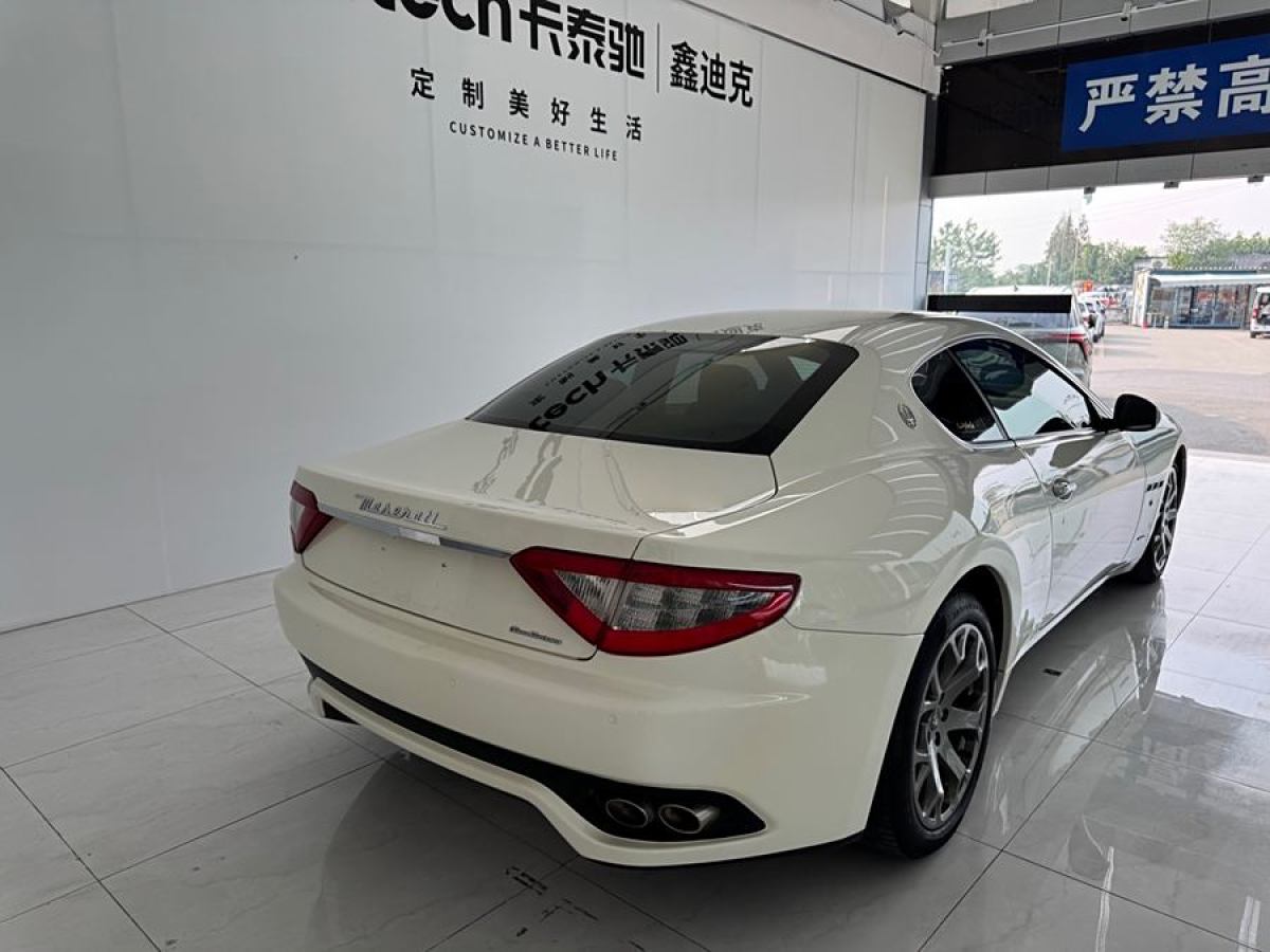 瑪莎拉蒂 GranTurismo  2007款 4.2L 標(biāo)準(zhǔn)版圖片