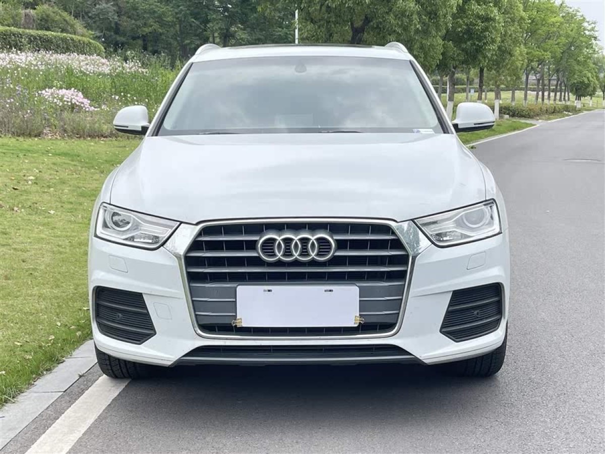 奧迪 奧迪Q3  2017款 30 TFSI 時(shí)尚型圖片