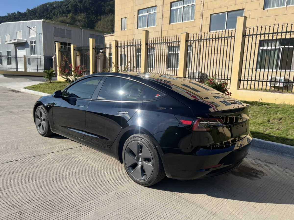 特斯拉 Model Y  2022款 改款 后輪驅(qū)動版圖片