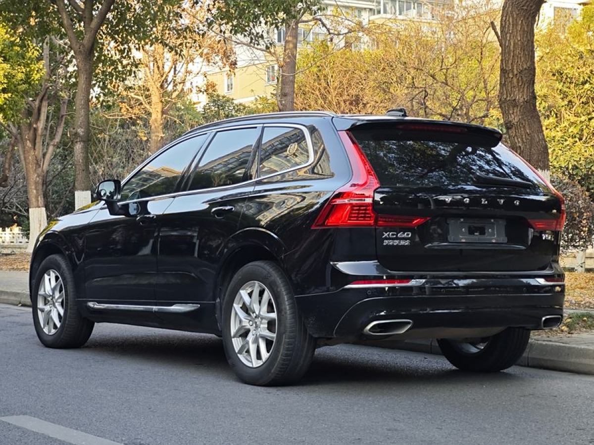 沃爾沃 XC60  2021款 T5 四驅(qū)智逸豪華版圖片