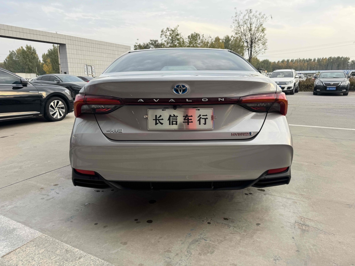 丰田 亚洲龙  2019款 双擎 2.5L 豪华版 国VI图片