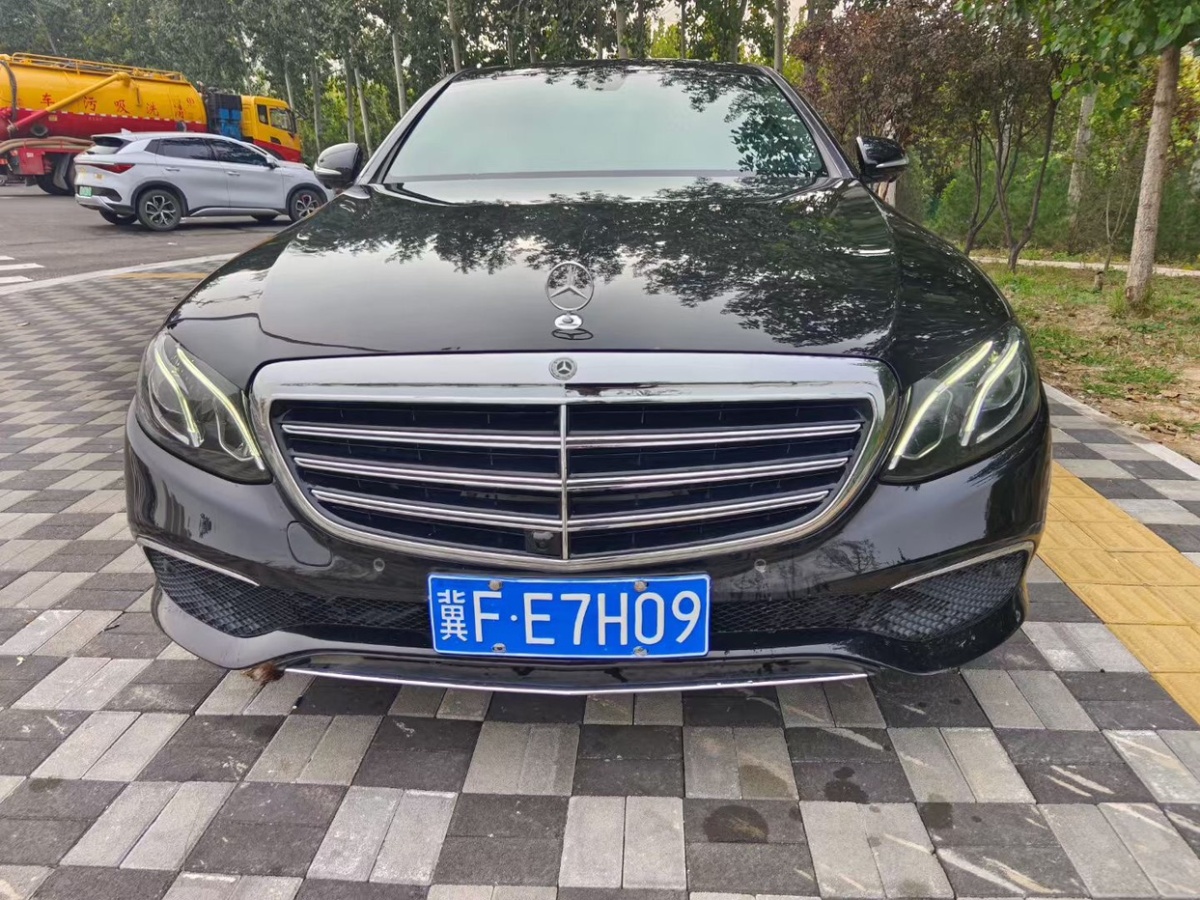 奔馳 奔馳E級  2019款 E 300 L 豪華型圖片