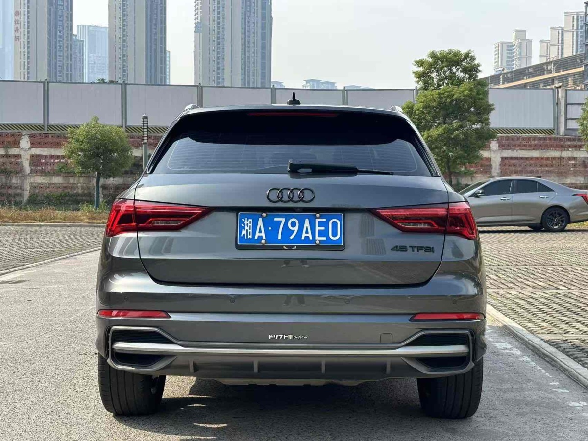 奧迪 奧迪Q3  2023款 40 TFSI 時尚動感型圖片