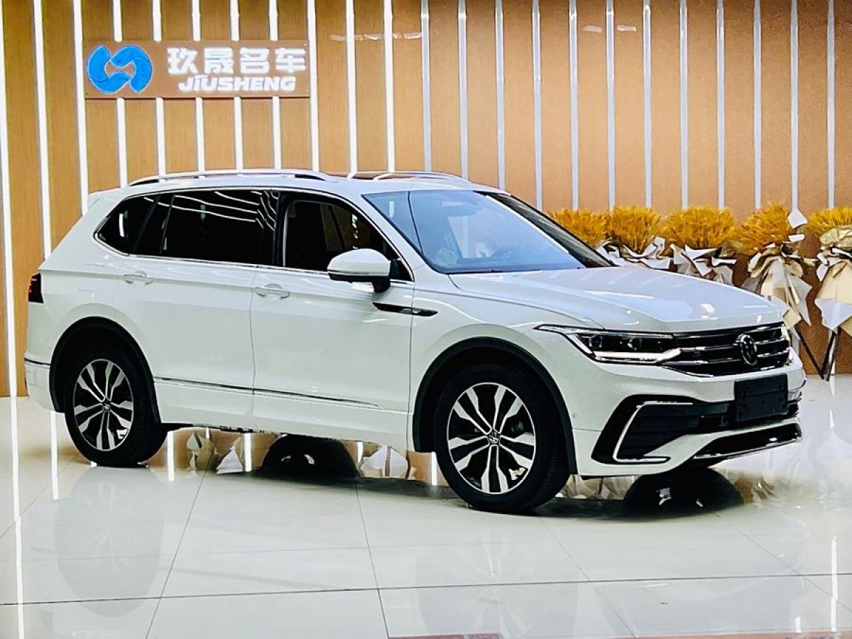 大眾 途觀L  2023款 改款 330TSI 自動(dòng)兩驅(qū)R-Line越享版圖片