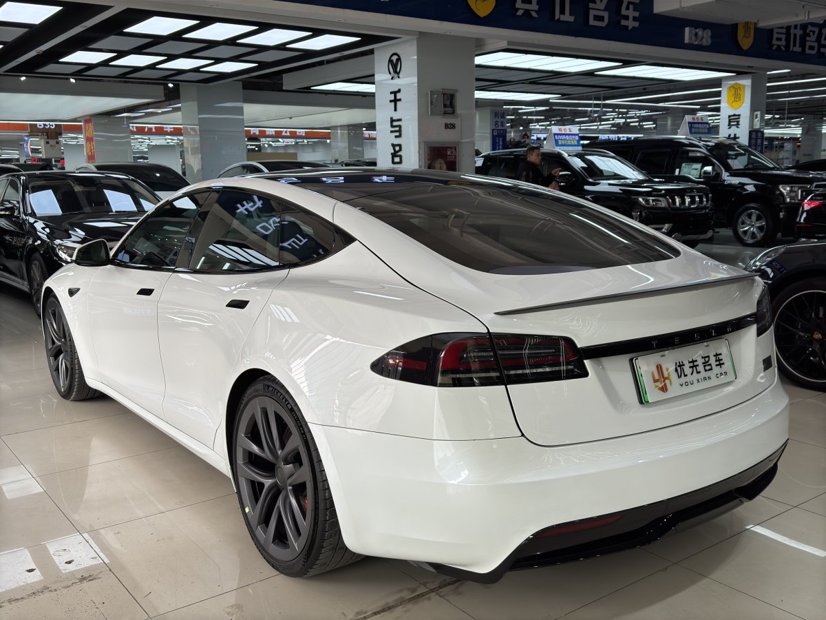 特斯拉 Model S  2023款 三電機(jī)全輪驅(qū)動 Plaid版圖片