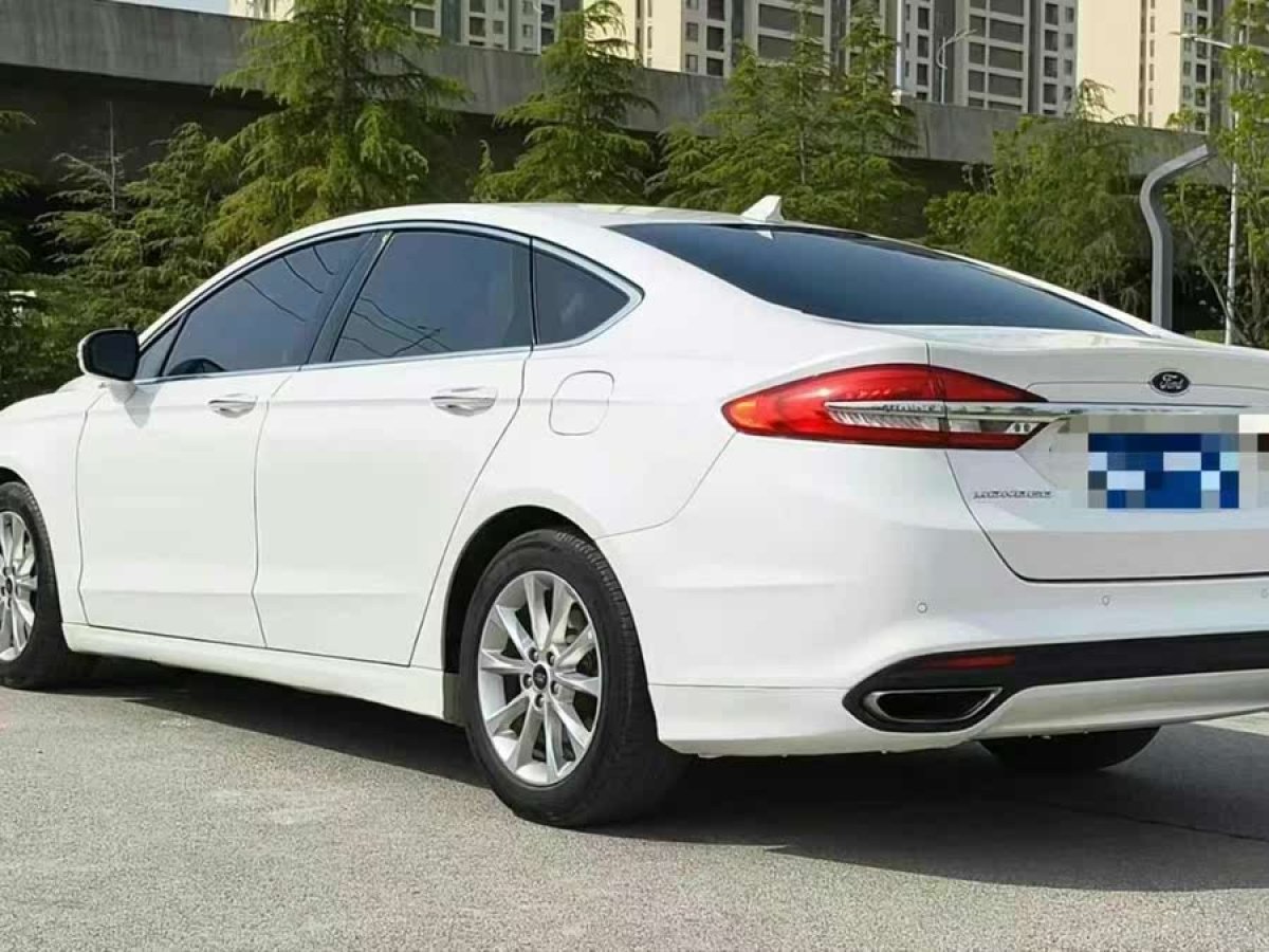 福特 蒙迪歐  2017款 改款 EcoBoost 180 時(shí)尚型圖片