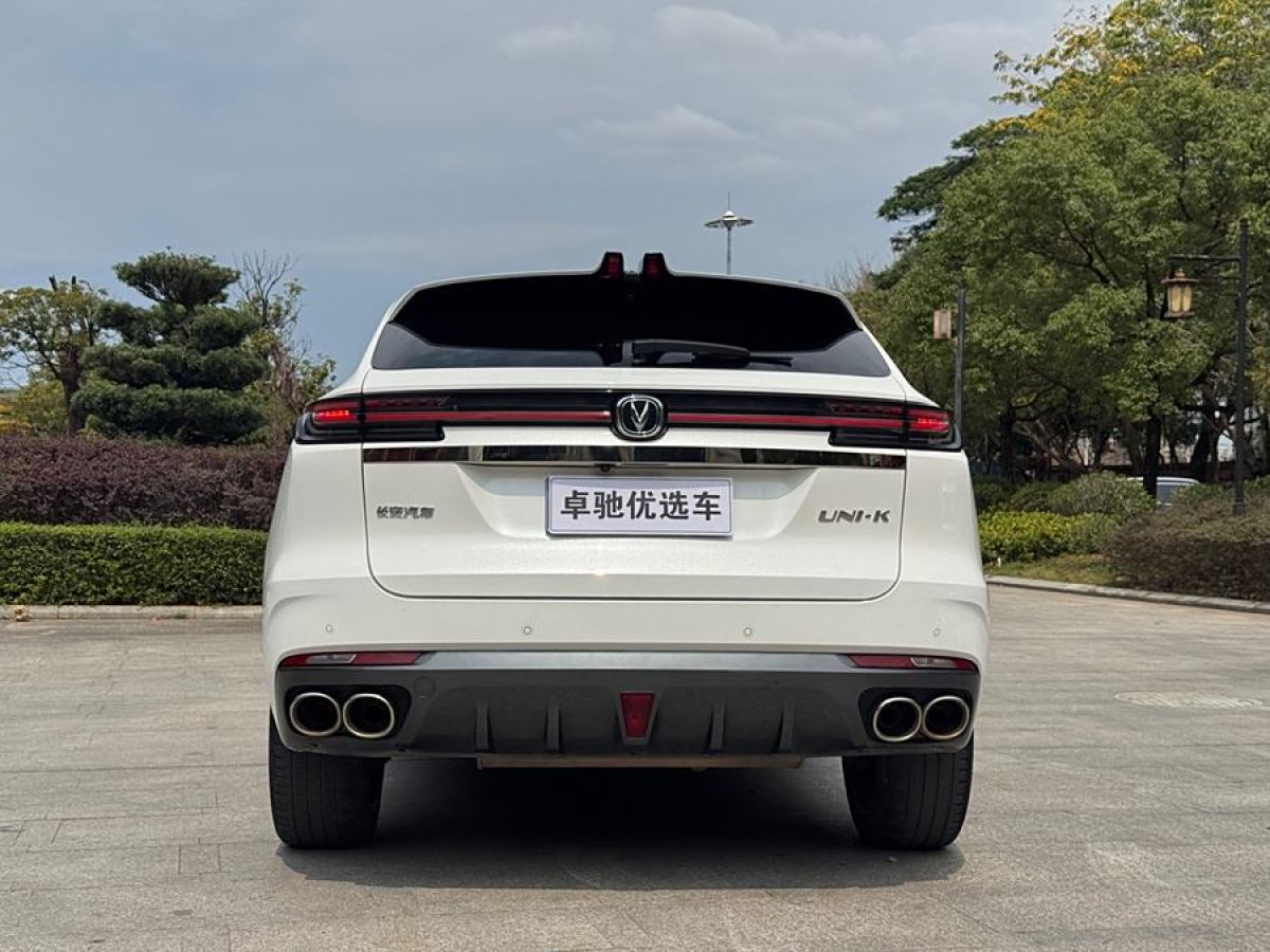 長(zhǎng)安 長(zhǎng)安UNI-K  2021款 2.0T 尊貴型圖片