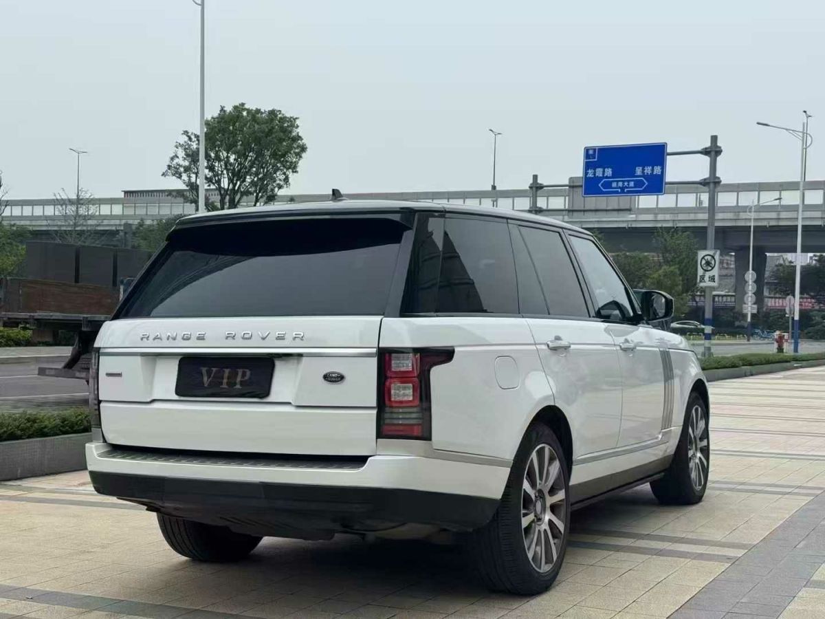 路虎 攬勝  2016款 3.0T 標(biāo)準(zhǔn)軸距 HSE SUPERCHARGED 美規(guī)版圖片
