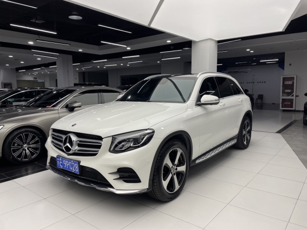 奔驰 奔驰GLC  2018款 GLC 260 4MATIC 豪华型