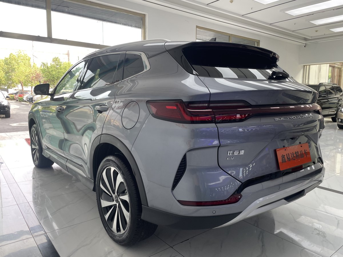 比亚迪 宋PLUS新能源  2024款 荣耀版 EV 520km 尊贵型图片