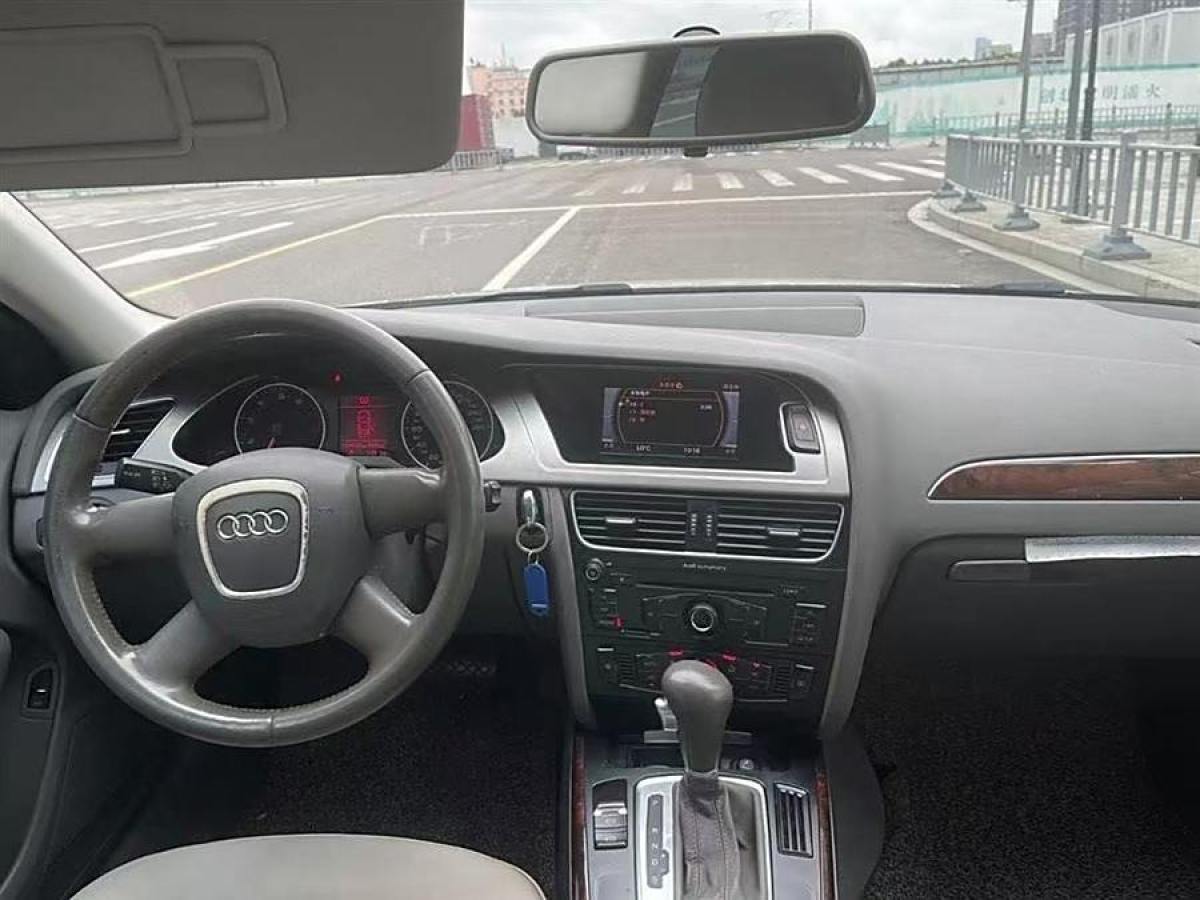 奧迪 奧迪A4L  2011款 2.0 TFSI 舒適型圖片