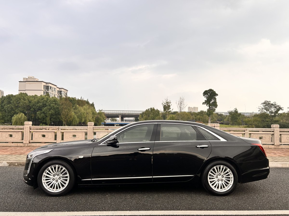 凱迪拉克 CT6  2019款 28T 精英型圖片