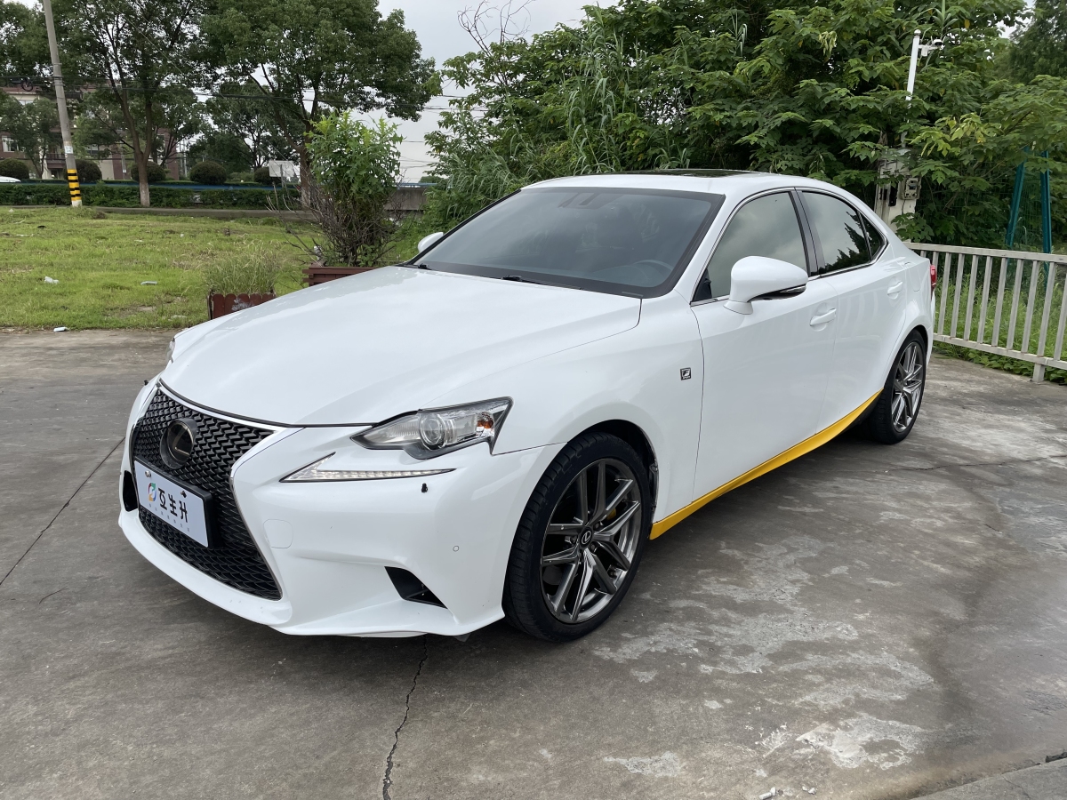 雷克薩斯 is 2015款 200t f sport