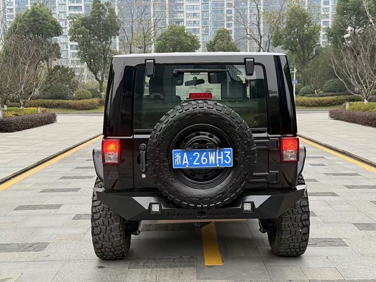 Jeep 牧馬人  2009款 3.8L Rubicon 兩門版圖片