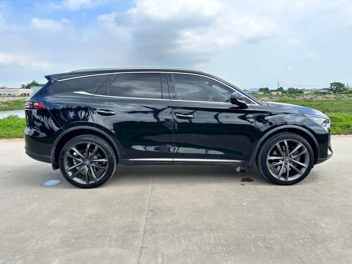 比亞迪 唐新能源  2018款 DM 2.0T 全時(shí)四驅(qū)智聯(lián)創(chuàng)悅型 7座圖片