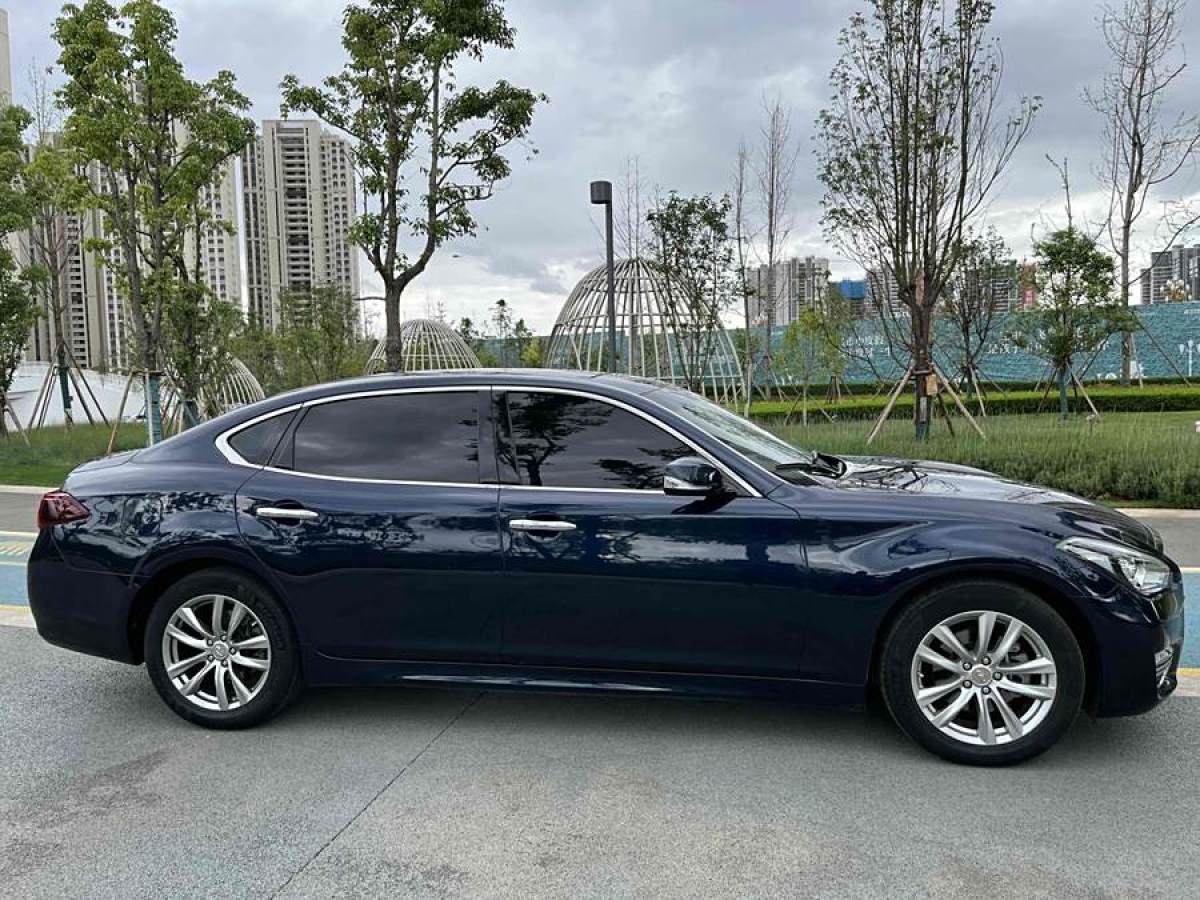 英菲尼迪 Q70  2015款 Q70L 2.5L 精英版圖片