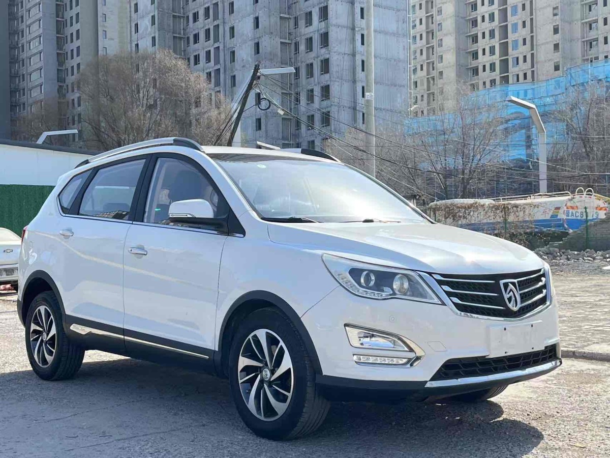 寶駿 560  2015款 1.8L 手動豪華型圖片