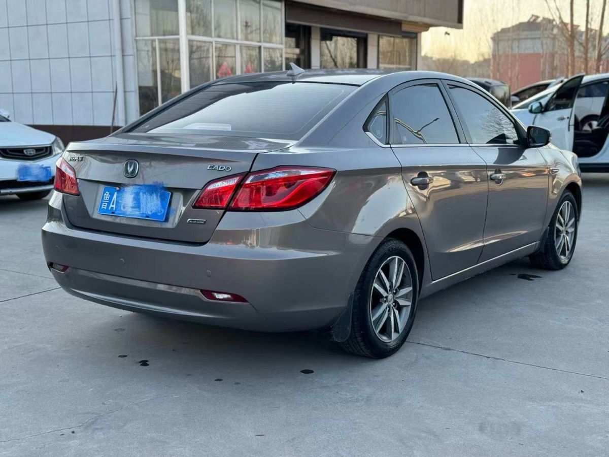 長(zhǎng)安 逸動(dòng)  2015款 1.6L 手動(dòng)旗艦型圖片