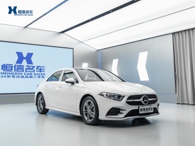 2022年2月 奔馳 奔馳A級 改款 A 180 L 運(yùn)動(dòng)轎車圖片