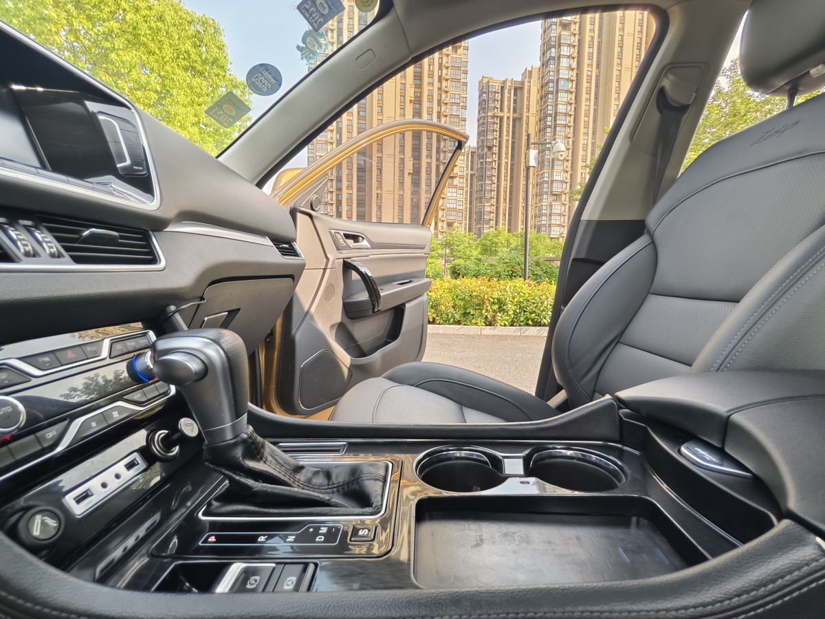 眾泰 T600 Coupe  2017款 1.5T 自動尊享型圖片