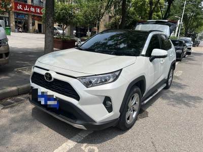 2021年5月 豐田 RAV4榮放 2.0L CVT四驅(qū)風(fēng)尚版圖片