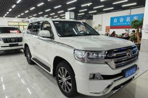 蘭德酷路澤 豐田 5.7L VX-R 12氣 底升(中東版)