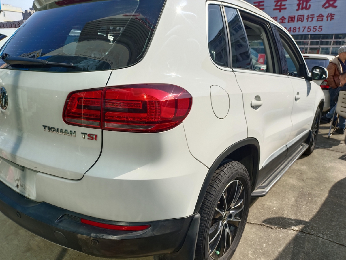 大眾 途觀  2013款 1.8TSI 自動(dòng)兩驅(qū)豪華型圖片