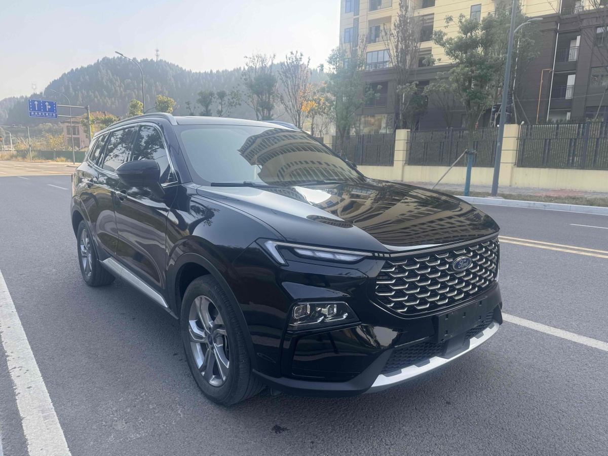 福特 領(lǐng)睿  2022款 EcoBoost 170 鉑領(lǐng)型圖片