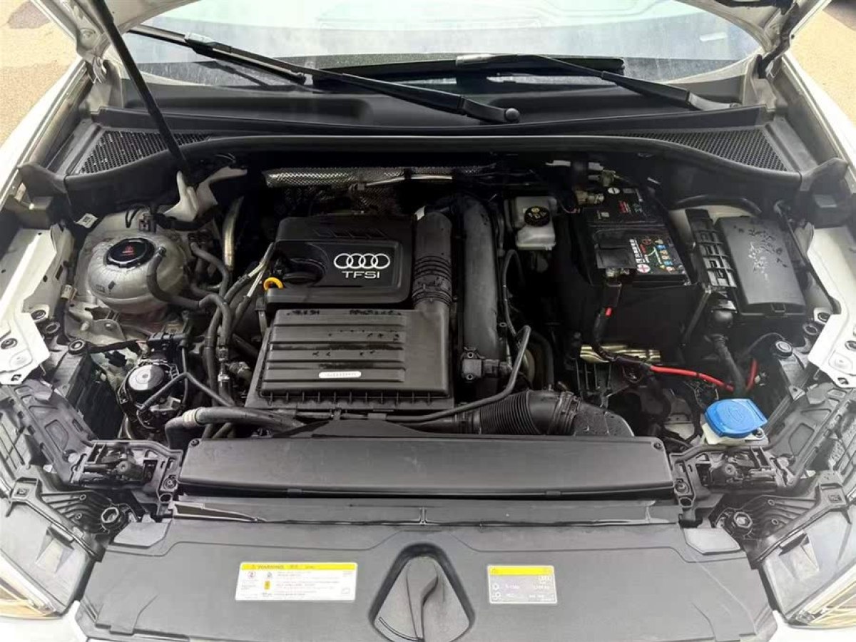 奧迪 奧迪Q3  2020款 35 TFSI 時(shí)尚動(dòng)感型圖片