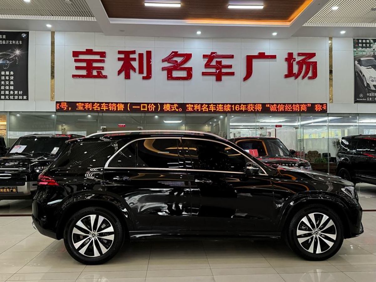 奔馳 奔馳GLE  2022款 改款 GLE 350 4MATIC 時(shí)尚型圖片