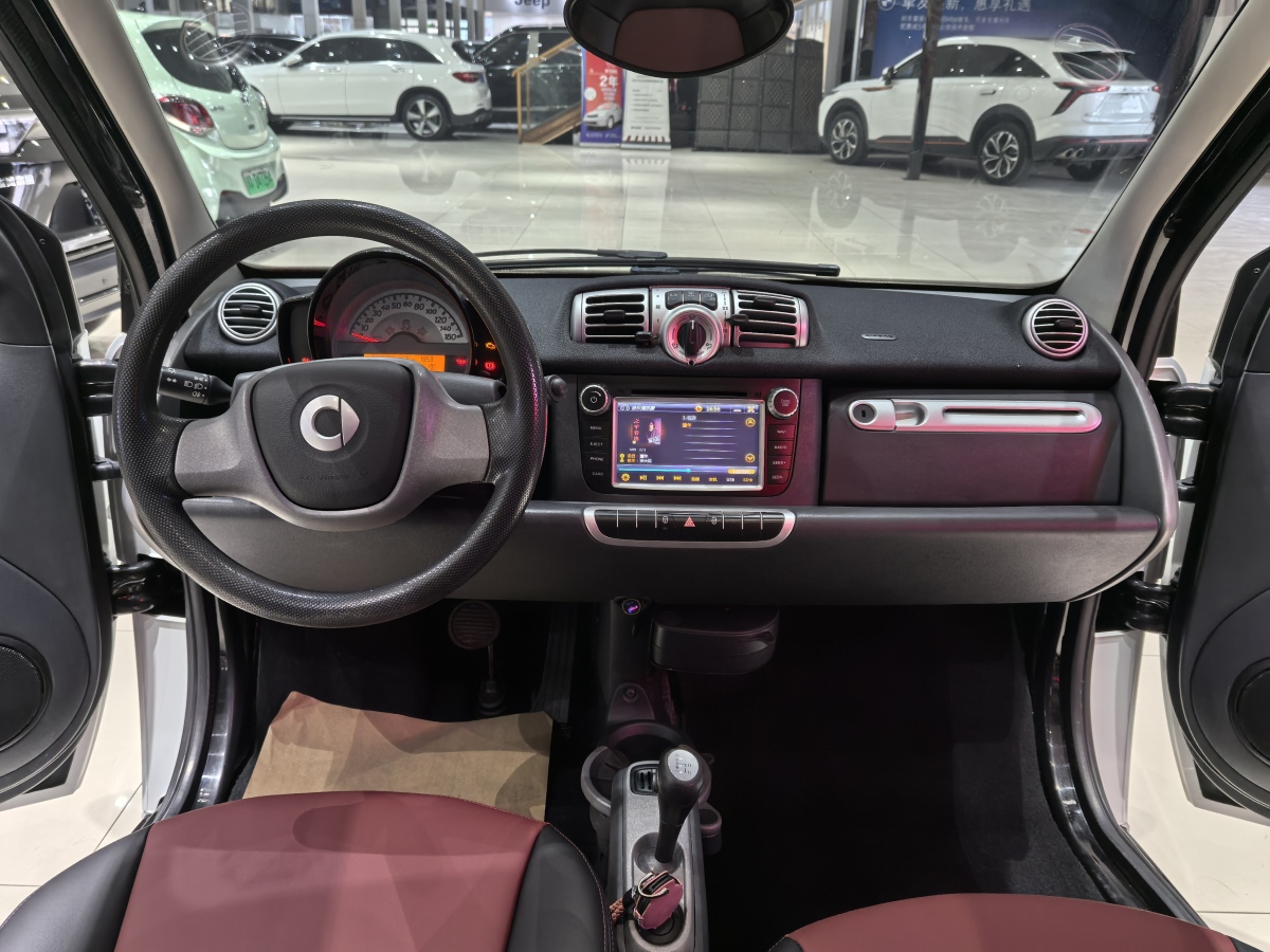 2013年5月smart fortwo  2012款 1.0 MHD 硬頂舒適版