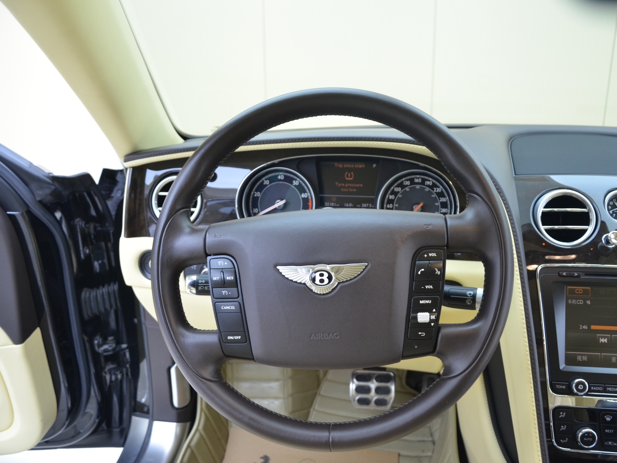 宾利 飞驰  2013款 6.0T W12 Mulliner图片